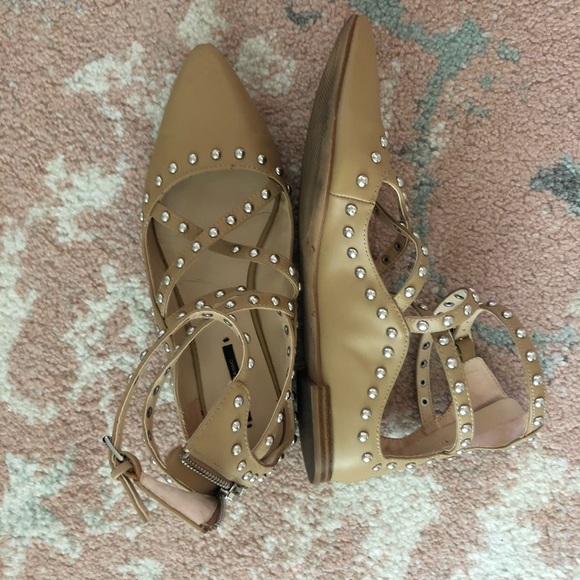 Stud nude heels - Picture 2 of 3